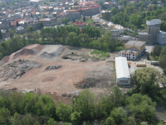 bývalý areál společnosti na ulici Polská. Dnešní nákupní centrum Galerie Šantovka