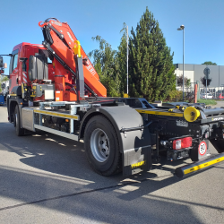 Ford Trucks 4x2 s jeřábem F135A.2.22 a nosičem Marrel AL12A42